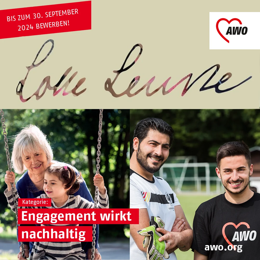 Das Bild ist in zwei Hälften geteilt. Auf der Linken Seite sind zwei Personen auf einer Schaukel. Auf der Rechten Seite gucken zwei Männer in die Kamera und lachen. Einer trägt ein AWO-Tshirt.