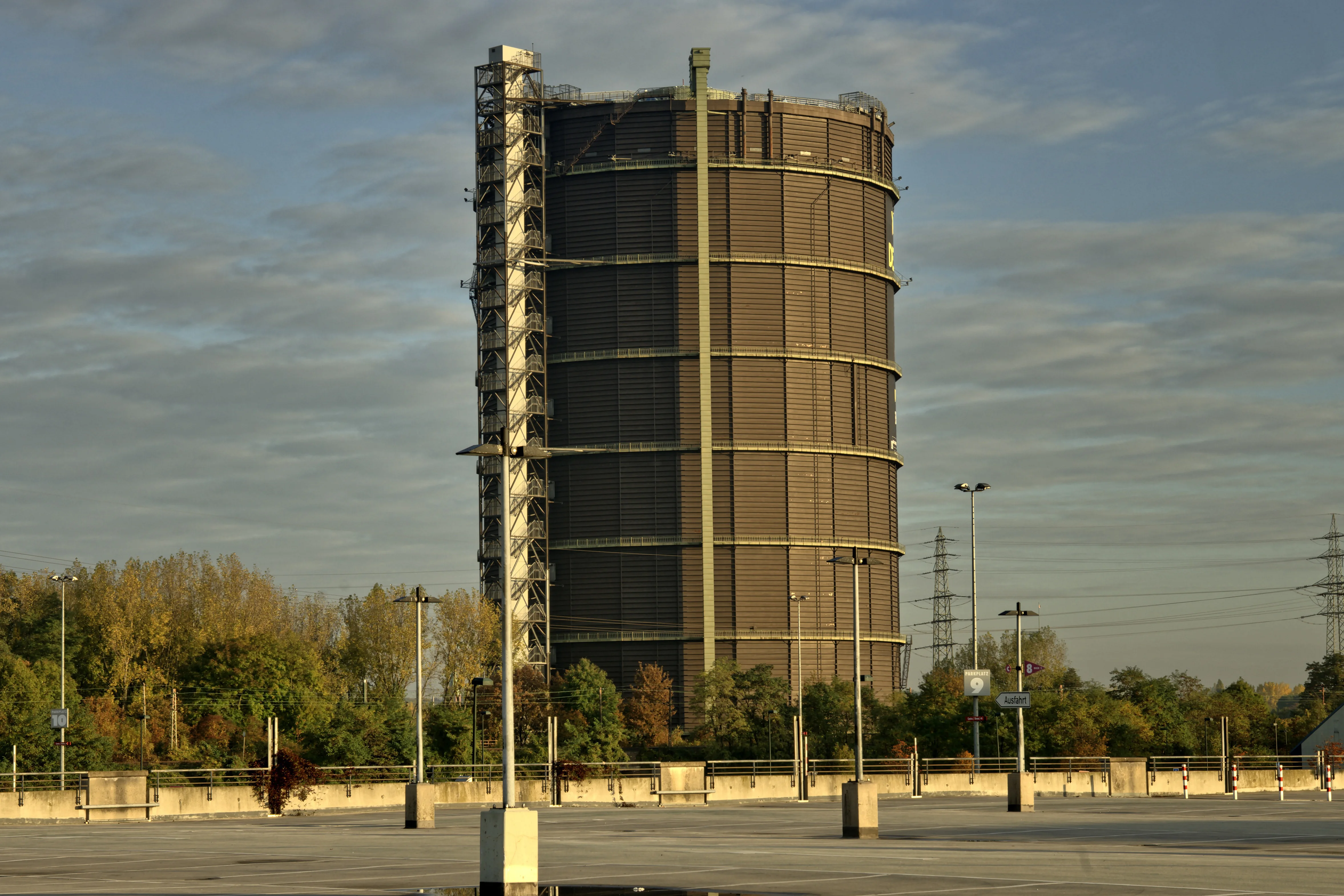 Auf dem Foto sieht man den Gasometer in Oberhausen