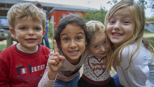 Kinder haben Spaß in einer AWO Kita