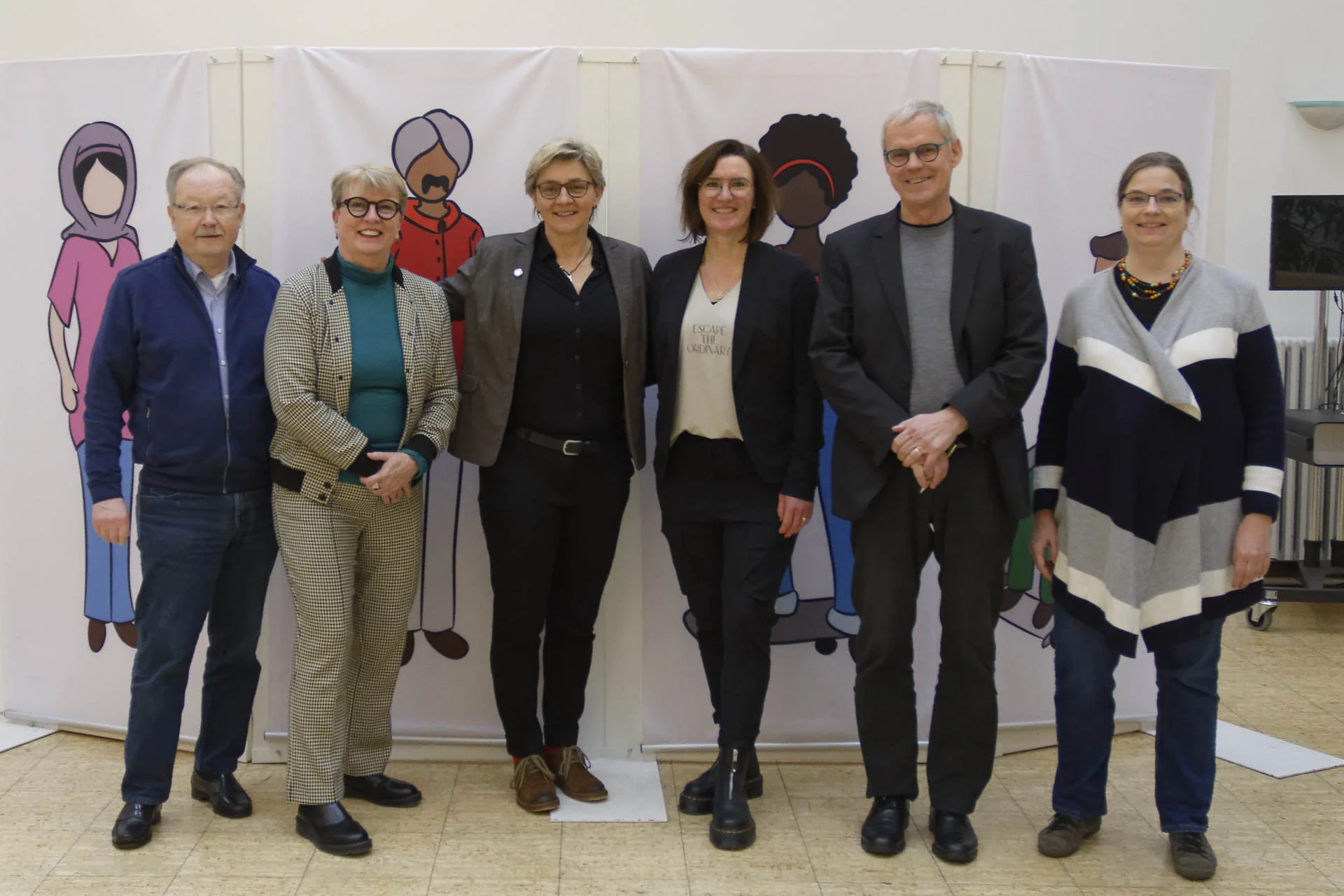 Das Foto zeigt die genannten Personen im AWO Lore-Agnes-Haus