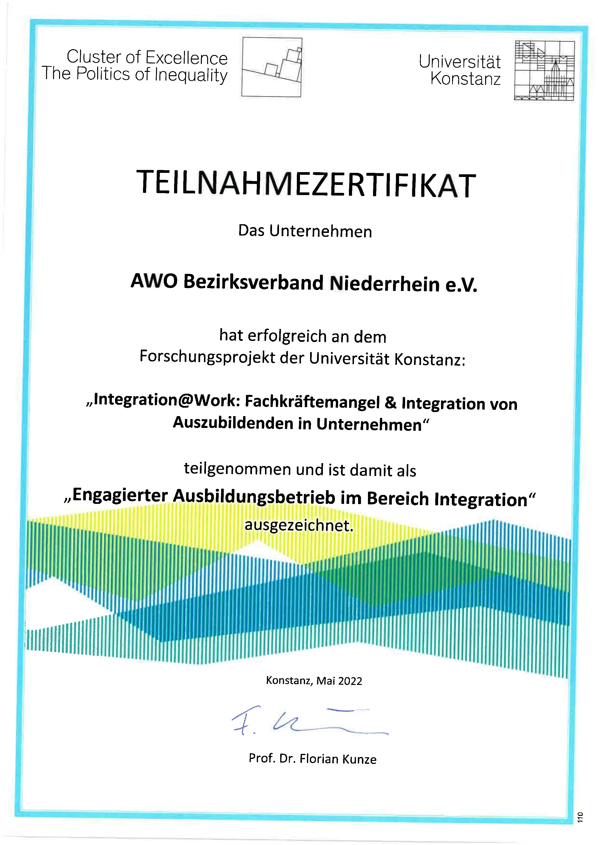 Das Foto zeigt das Zertifikat „Engagierter Ausbildungsbetrieb im Bereich Integration“