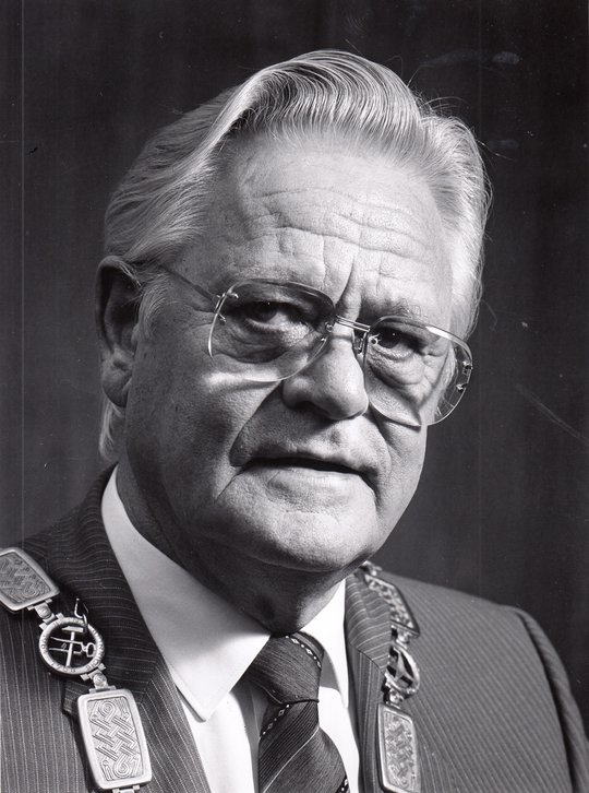 Portrait von Willi Hartkopf