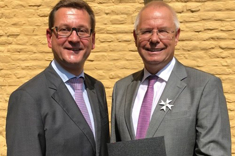(v. l.) Uwe Bohlen (Vorstand AWO Mönchengladbach)  und Norbert Bude (Vorsitzender des Präsidiums der AWO Mönchengladbach)
